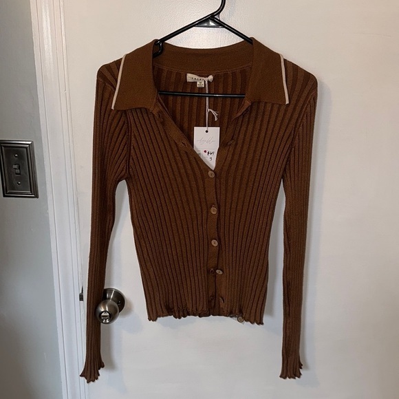 NWT ribbed button up top - Picture 1 of 4